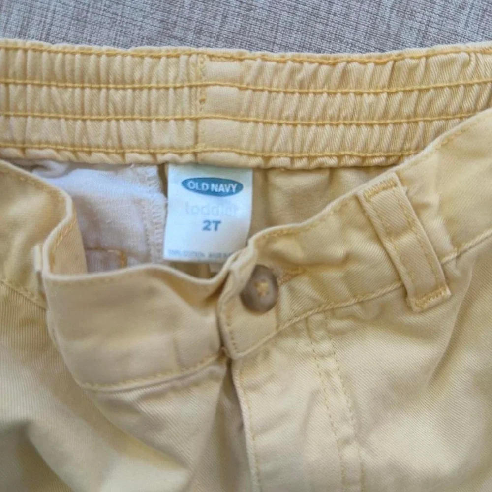 Vintage Old Navy butter yellow shorts  Toddler 2T